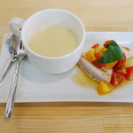 トラットリア レプレ - パスタset<\1,000>（左：季節のあたたかいスープ、右：秋の前菜、2012年11月）