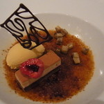 メゾン エメ・ヴィベール - 栗のクリームブリュレと桑の実のコンフィチュール　コニャックのアイスクリーム