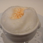 メゾン エメ・ヴィベール - セープ茸のヴルーテ　カプチーノ仕立て