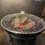 Harami No Mukougawa - 七輪で焼肉。これが、たまりませんね！