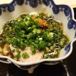 道人 - ⑤皮剥(兵庫県明石産、当日〆)の肝ポン酢
      肝もまた新鮮かつ短い時間的でも手当てにより美味しくなるんですよね
      肝のコクを受け止めるポン酢、チビチビと日本酒を合わせても◎