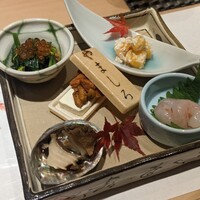 鮨 清松 - その後、摘みがでる謎の構成は大将の案かな？まったく問題ないけど(笑)