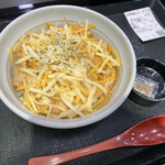 なか卯 - チーズ親子丼