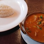 Manokamana - 日替わりカレー(ブロッコリーとチキン)にライス少なめ