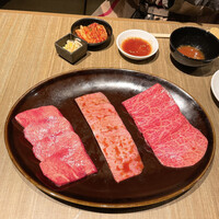 焼肉 ジャンボ はなれ - 