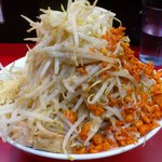 ラーメン　ヤサイニンニクカラメ辛揚げ