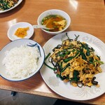 新華園 - 中華定食ごはん少なめ850円♪