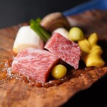 和肉食堂WWW - 八重山郷里牛朴葉焼