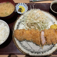 すき焼き 串カツ はるな 本町店 - イブ美豚のバラカツ