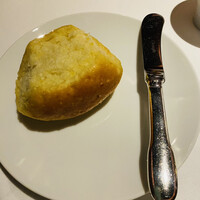 レフェルヴェソンス - じゃがいも入りフォカッチャと古代小麦入りパン