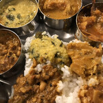 ヴェヌス サウスインディアンダイニング - 