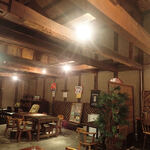 十の藏カフェ - 天井高くレトロモダン