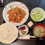 居酒屋 ばんだい - 豚キムチ炒め定食 ¥700