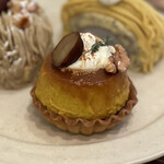 おやつカフェ ホリック - パンプキンプリンのタルト(608円)