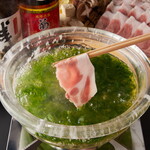 Agu Buta To Suishou Nabe Okinawa Ippin Ryouri Shabu Zenya - 