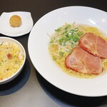 中華料理 もりらく - ミニ五目チャーハンラーメンセット