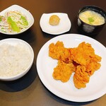 中華料理 もりらく - 唐揚定食