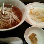 五福 中国菜館 - 台湾ラーメン＋小チャーハン５００円