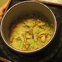 露庵 菊乃井 木屋町店 - 御飯物：松茸御飯
