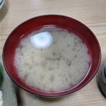 にし与 - 定食のみそ汁