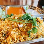 Asian Dining Guras - チキンビリヤニ