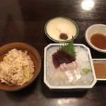 Zakuro - マグロと鯛の胡麻醤油