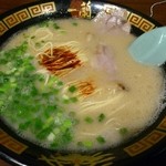 とんこつラーメン（790円）