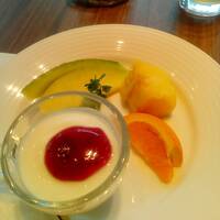 ポム・ダダン - 