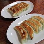 お食事処 やちよ - ぎょうざ×２！