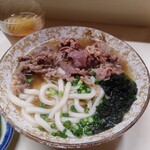 つるみ食堂 - 脂身少な目のお肉です