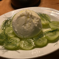 カルネジーオ イースト - 