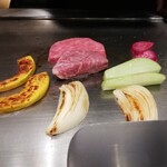 神戸牛ステーキ彩ダイニング - お野菜とお肉