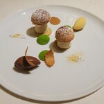 ロオジエ - ランチ 秋の特別メニュー："シャンピニョン" ラム酒風味のマロンのパルフェグラッセ/抹茶のムース ショコラのソルベとウイスキーのアイスクリーム