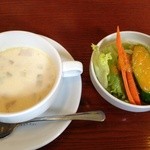 たか木 - プレートランチのスープとサラダ