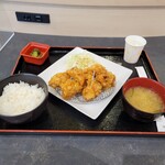 からあげ、定食、丼 がブリチキン。 - 