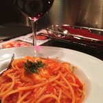 イタリアンビストロ 古新町荘 - モッツァレラチーズとトマトのパスタ