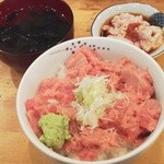 辰巳寿司 - 日替わり丼（ネギトロ丼・白子ポン酢）＠1000円