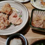 kawara CAFE＆DINING - 鶏もも肉の唐揚げ おろしポン酢 1050円