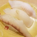 回転寿し トリトン - 平目・真いか・かれい。