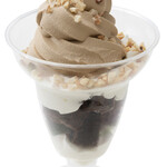 Top's Key's Cafe - チョコケーキとソフトクリームが共に味わえるデザート、ガトーショコラサンデーです。