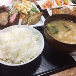 ポップコーン - ご飯おかわり自由、お味噌汁