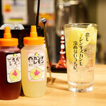 ＼ Strange taste is also OK! / All-you-can-drink lemon sour is served by the server yourself!