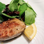 La Brianza - 岩手県産岩中豚炭火焼き。お肉のやわらかさやさしい味わい脂のジューシーさ甘み、定番にして安定の美味しさ♡