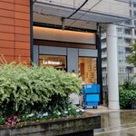 La Brianza - 結構な雨降りの日でしたが、私が帰る頃には少し弱まって。気持ちもお腹も満タン幸せだったので、雨なんてヘイチャラですよ～(*^^*)