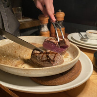 カルネジーオ イースト - 