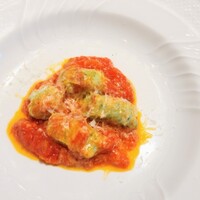 La Brianza - ほうれん草ニョッキトマトソース。まさに耳たぶのようなやわらかニョッキが甘酸っぱいトマトソースと絡んでとても美味しい☆♡ほうれん草の色合いもあり、先かけてクリスマスカラーの印象