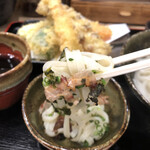 Honkakuha Hakata Udon Hasida Taikiti - 一口目は出汁醤油で