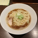 麺処 遊 - 煮干そば(小盛り)650円