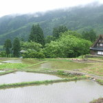 Ayuno Shou - 庄川上流には世界遺産の五箇山があります