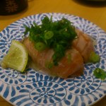 大起水産 回転寿司 - 炙りサーモン塩ダレ